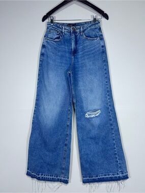 Pool Jeans High-Rise Wide-Leg Distressed Jeans — Blue